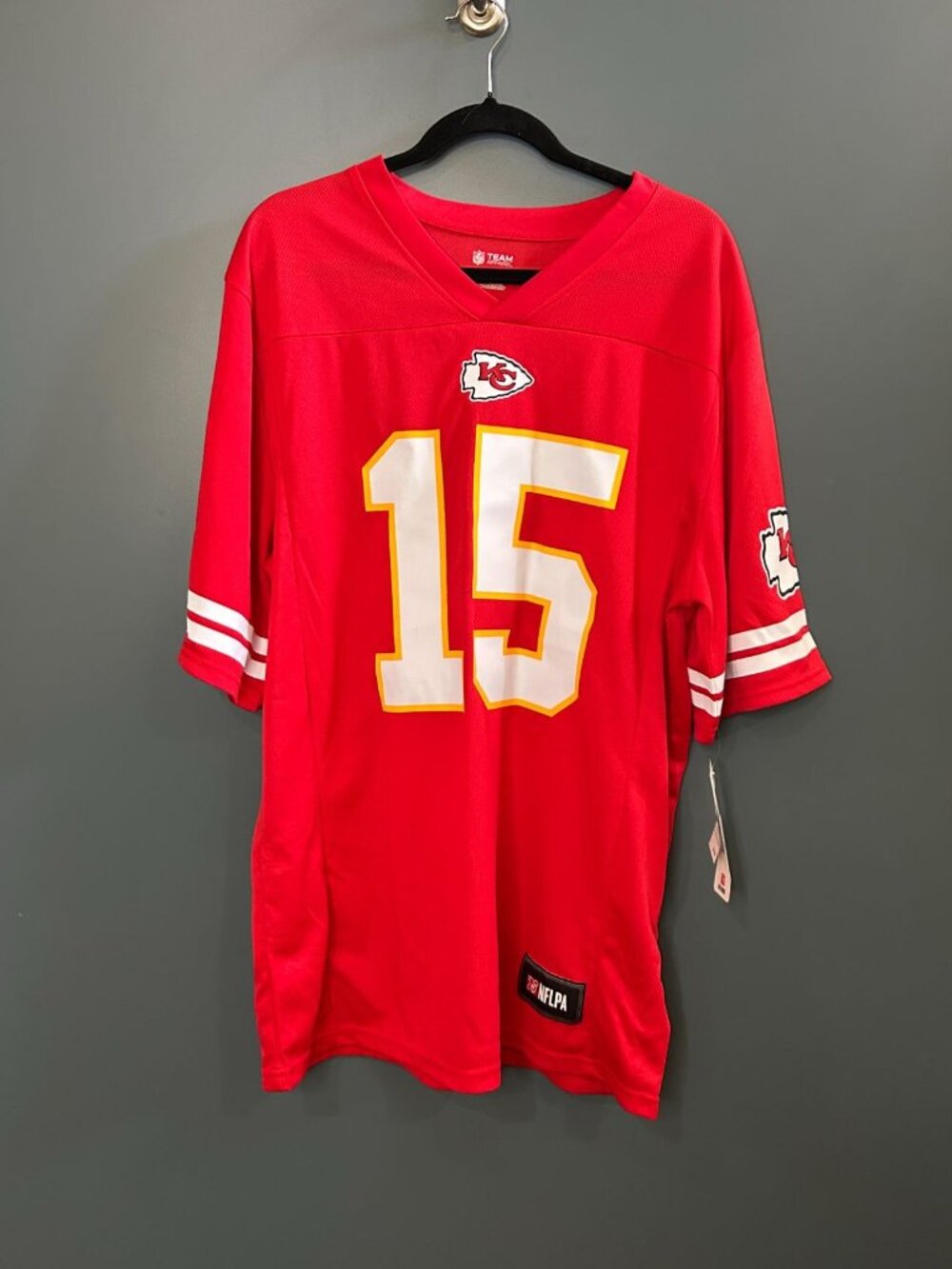 NWT NFL Team Apparel Patrick Mahomes #15 Kansas City Chiefs Jersey Men’s Large